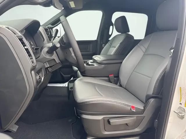 2025 Ram 2500 Tradesman Crew Cab 4x4 64 Box