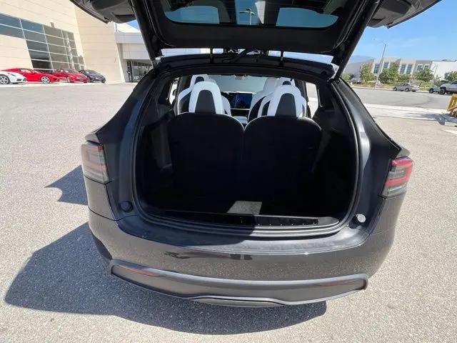 2024 Tesla Model X Plaid Tri Motor All-Wheel Drive