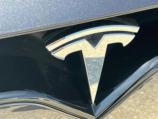 2024 Tesla Model X Plaid Tri Motor All-Wheel Drive