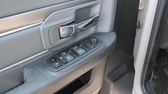 2021 Ram 1500 SLT Crew Cab 4x4 64 Box