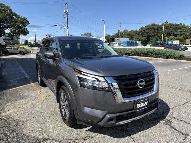 2024 Nissan Pathfinder SL 4WD