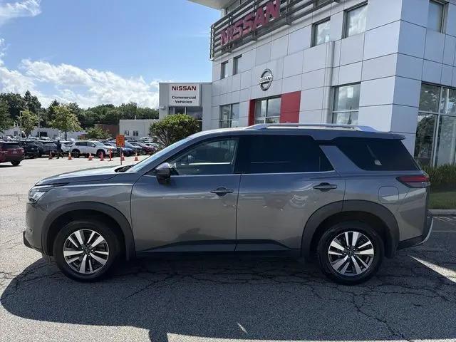2024 Nissan Pathfinder SL 4WD