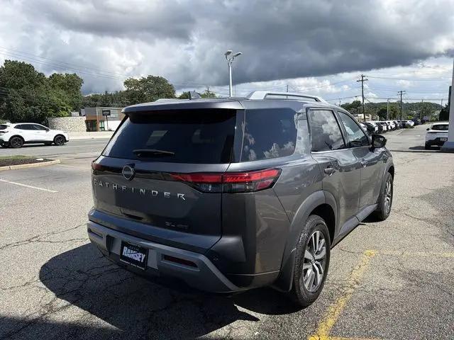 2024 Nissan Pathfinder SL 4WD