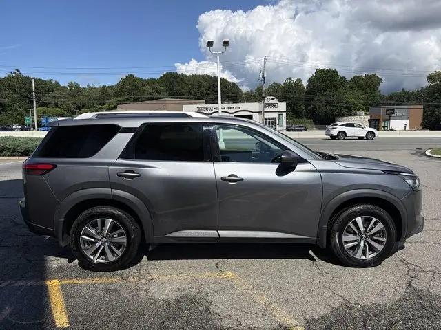 2024 Nissan Pathfinder SL 4WD