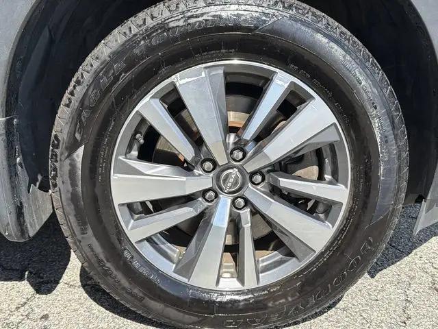 2024 Nissan Pathfinder SL 4WD