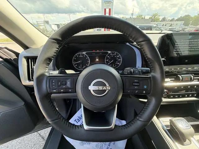 2024 Nissan Pathfinder SL 4WD