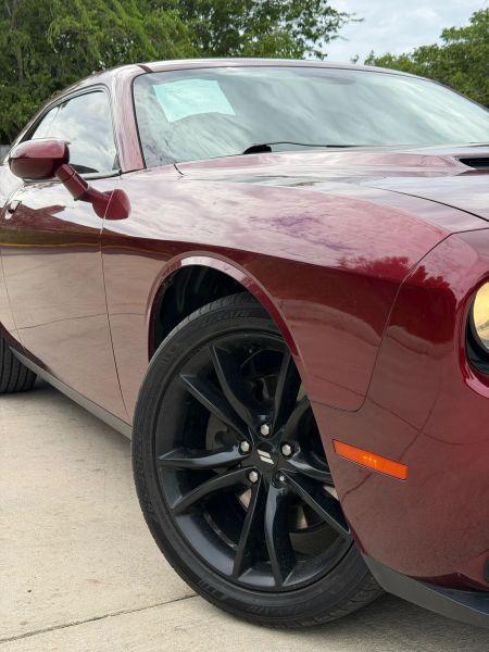 2018 Dodge Challenger SXT Plus