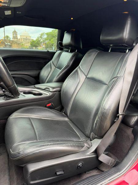 2018 Dodge Challenger SXT Plus