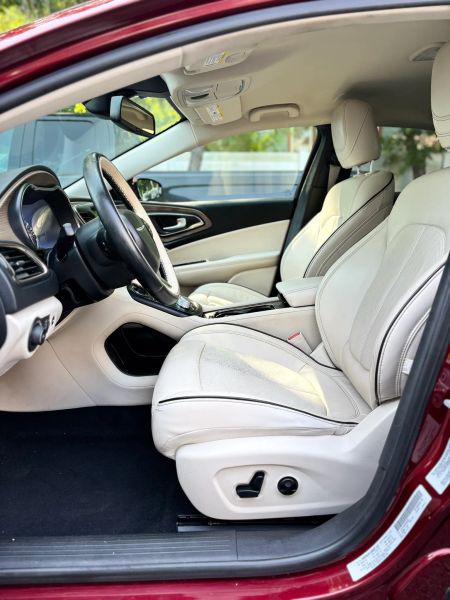 2015 Chrysler 200 C