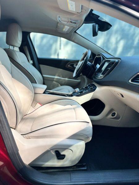2015 Chrysler 200 C