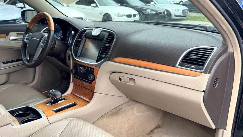 2014 Chrysler 300 300C
