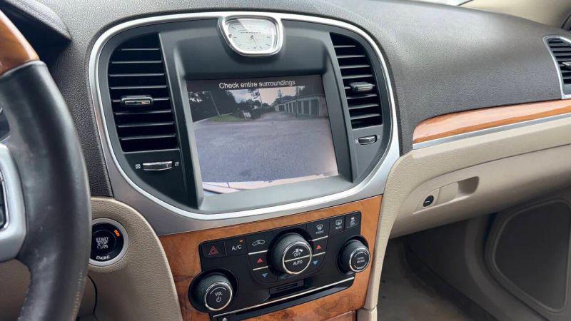 2014 Chrysler 300 300C