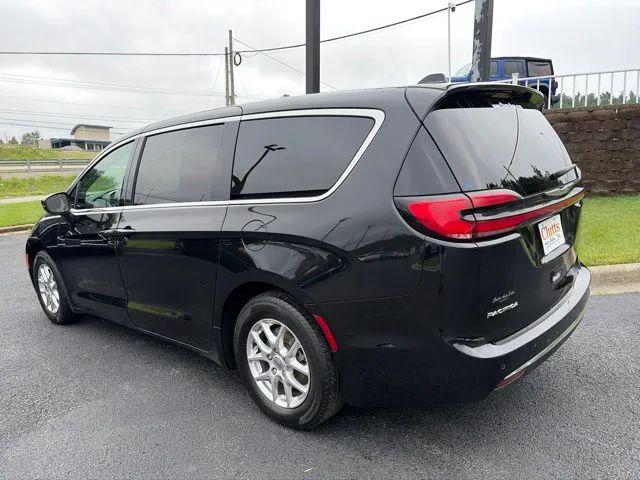 2023 Chrysler Pacifica Touring