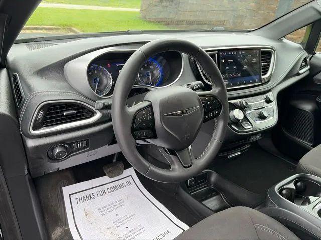 2023 Chrysler Pacifica Touring