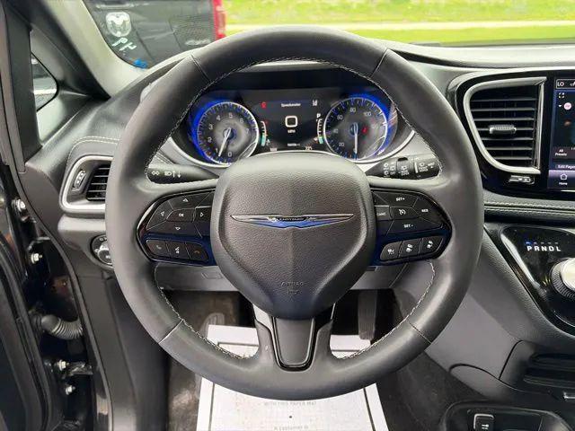 2023 Chrysler Pacifica Touring