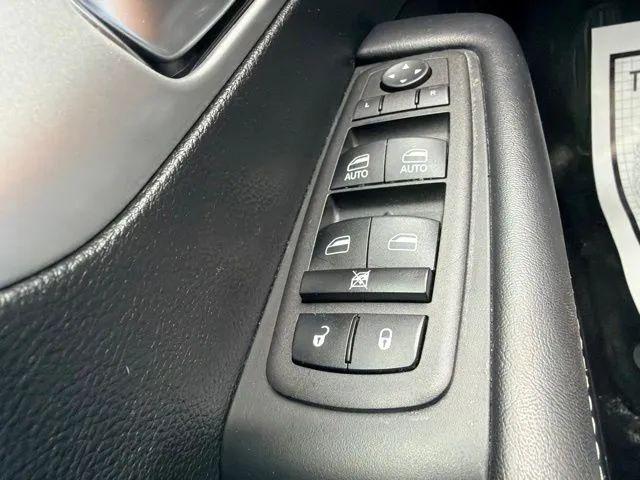 2023 Chrysler Pacifica Touring