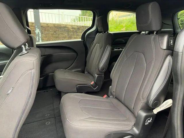 2023 Chrysler Pacifica Touring