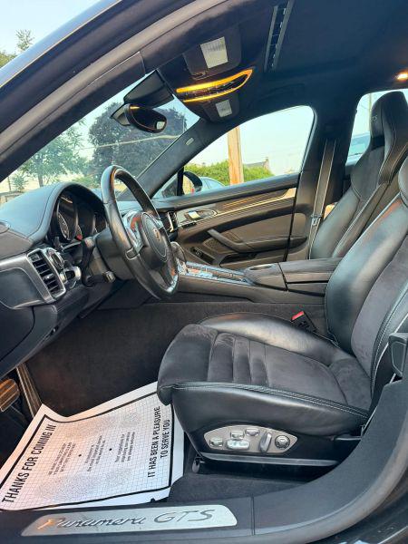 2016 Porsche Panamera GTS