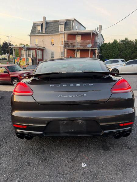 2016 Porsche Panamera GTS