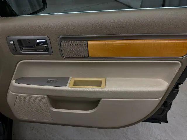 2006 Lincoln Zephyr Base