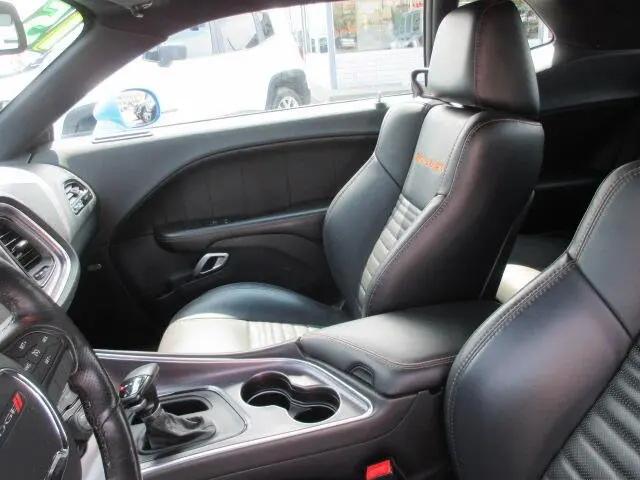 2015 Dodge Challenger R/T Plus Shaker