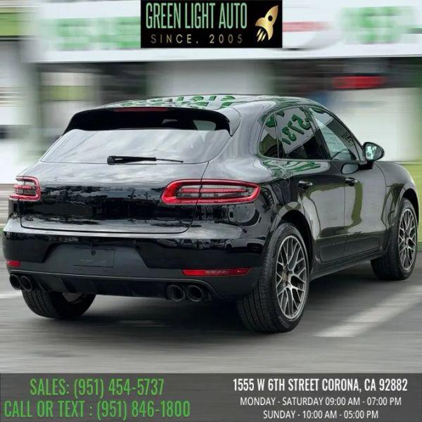 2018 Porsche Macan Sport Edition