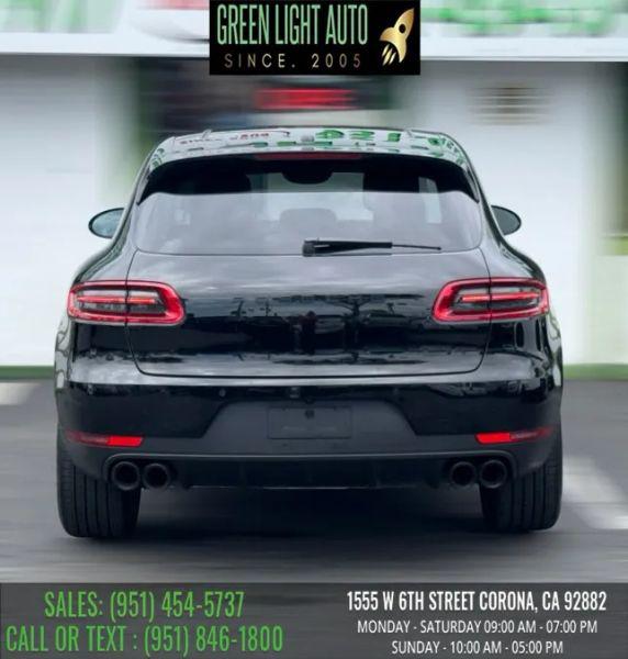 2018 Porsche Macan Sport Edition