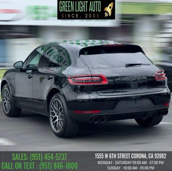 2018 Porsche Macan Sport Edition