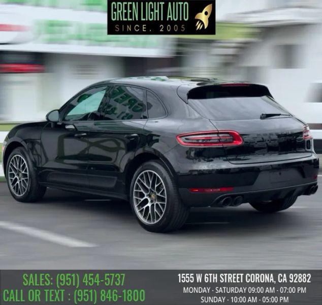 2018 Porsche Macan Sport Edition