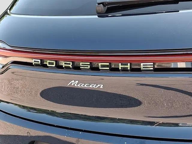 2019 Porsche Macan Macan