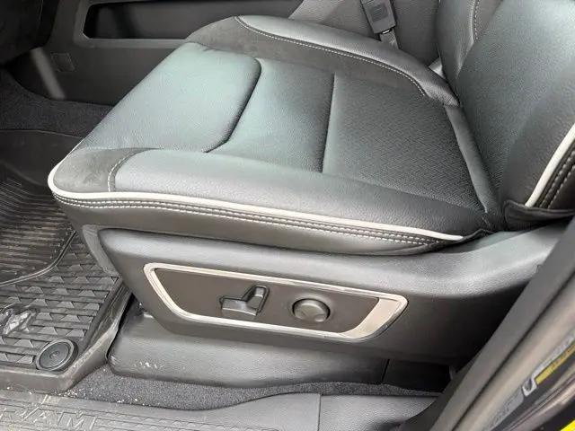 2026 Ram 1500 Laramie Crew Cab 4x4 57 Box