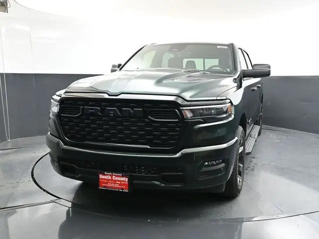 2026 Ram 1500 Express Crew Cab 4x4 57 Box