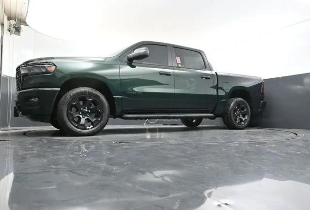2026 Ram 1500 Express Crew Cab 4x4 57 Box
