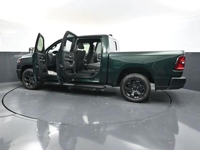 2026 Ram 1500 Express Crew Cab 4x4 57 Box