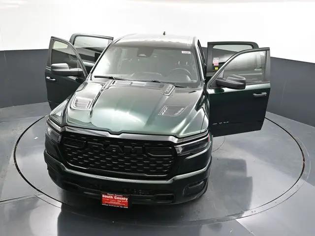 2026 Ram 1500 Express Crew Cab 4x4 57 Box