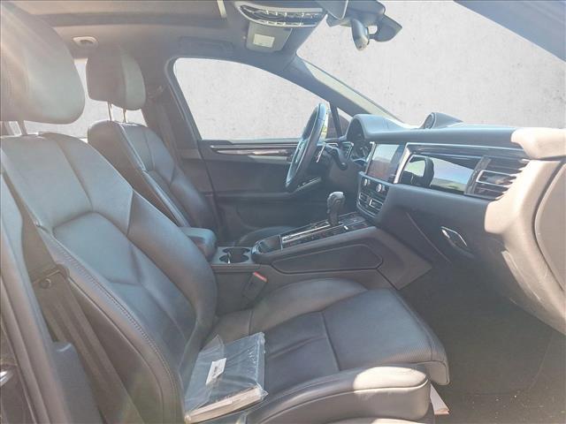 2023 Porsche Macan AWD