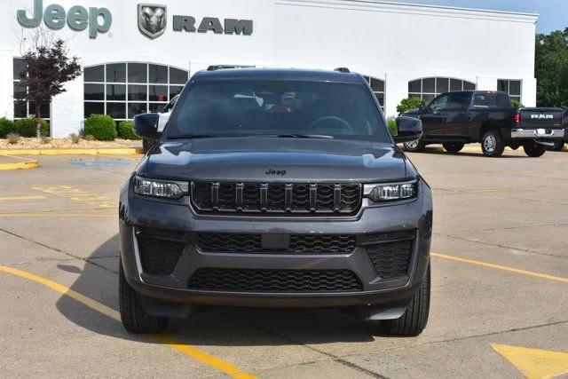 2026 Jeep Grand Cherokee L GRAND CHEROKEE L LAREDO ALTITUDE 4X4