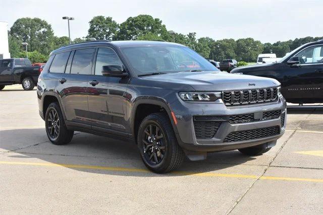 2026 Jeep Grand Cherokee L GRAND CHEROKEE L LAREDO ALTITUDE 4X4