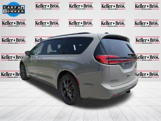 2025 Chrysler Pacifica Limited AWD