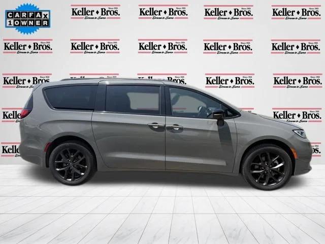 2025 Chrysler Pacifica Limited AWD