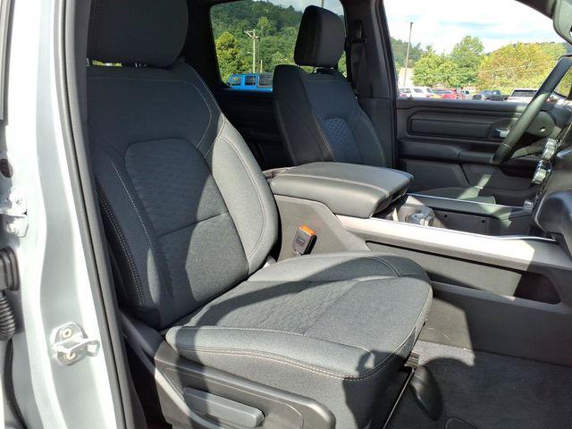 2026 Ram 1500 Express Crew Cab 4x4 57 Box