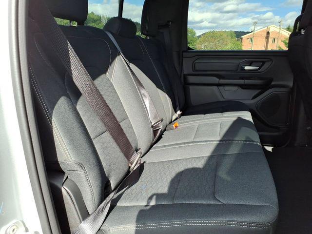 2026 Ram 1500 Express Crew Cab 4x4 57 Box