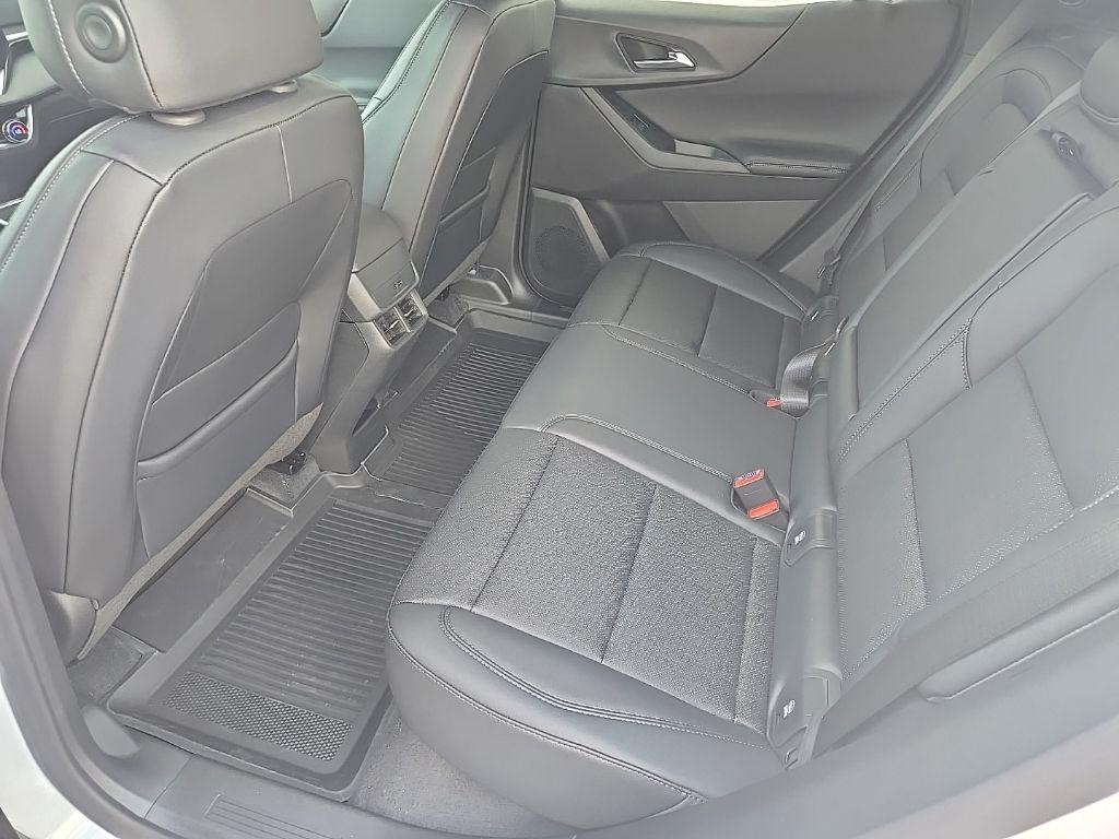 2027 Chevrolet Equinox LT - Photo 25