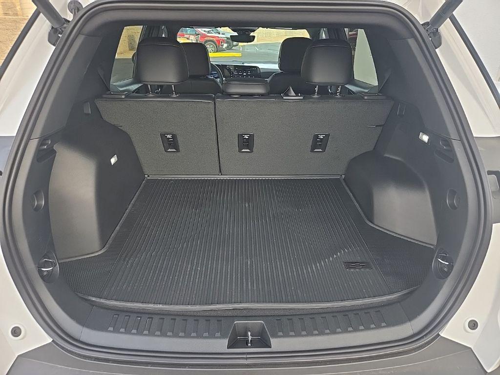 2027 Chevrolet Equinox LT - Photo 27