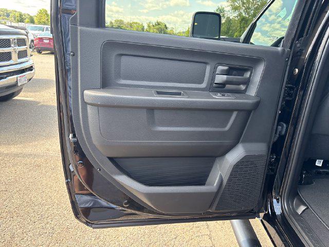 2026 Ram 2500 Tradesman Crew Cab 4x4 64 Box