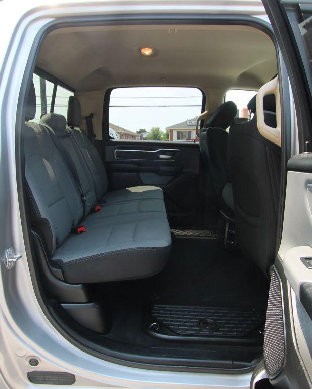 2019 Ram 1500 Big Horn/Lone Star Crew Cab 4x4 57 Box