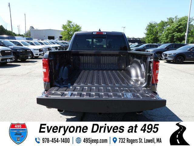 2026 Ram 1500 Laramie Crew Cab 4x4 5'7" Box