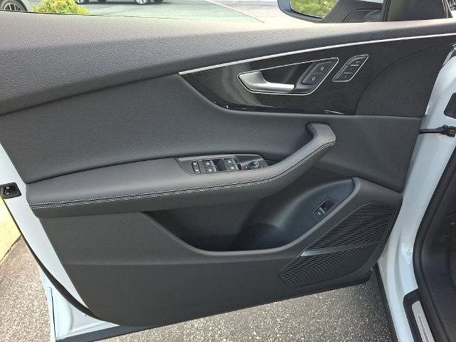 2026 Audi Q8 Premium Plus 55 TFSI quattro Tiptronic
