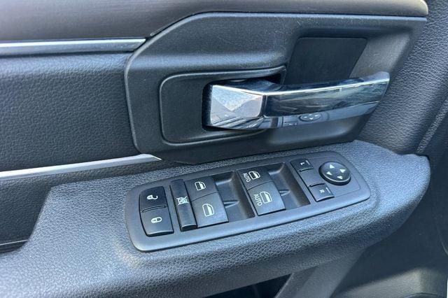 2024 Ram 1500 Classic Warlock Crew Cab 4x2 57 Box