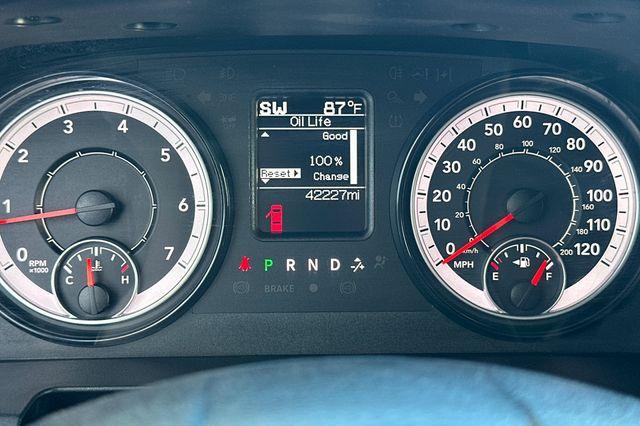 2024 Ram 1500 Classic Warlock Crew Cab 4x2 57 Box